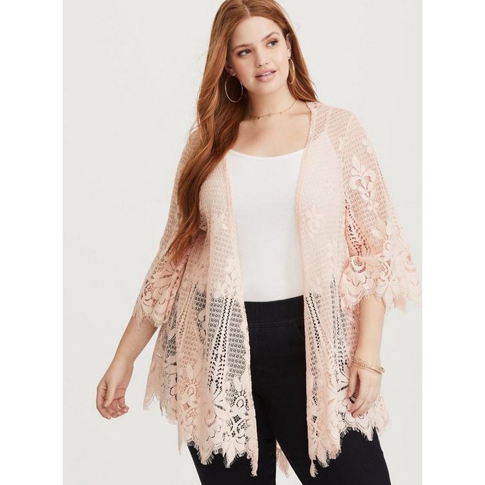 Torrid Scalloped Lace Kimono Open Front Pale Blush Floral Plus Size 3/4 3X 4X - Picture 1 of 10